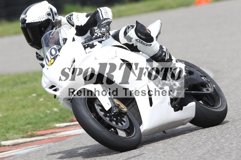 /Archiv-2025/10 23.04.2025 Cornu Master School ADR/rot-rouge/10